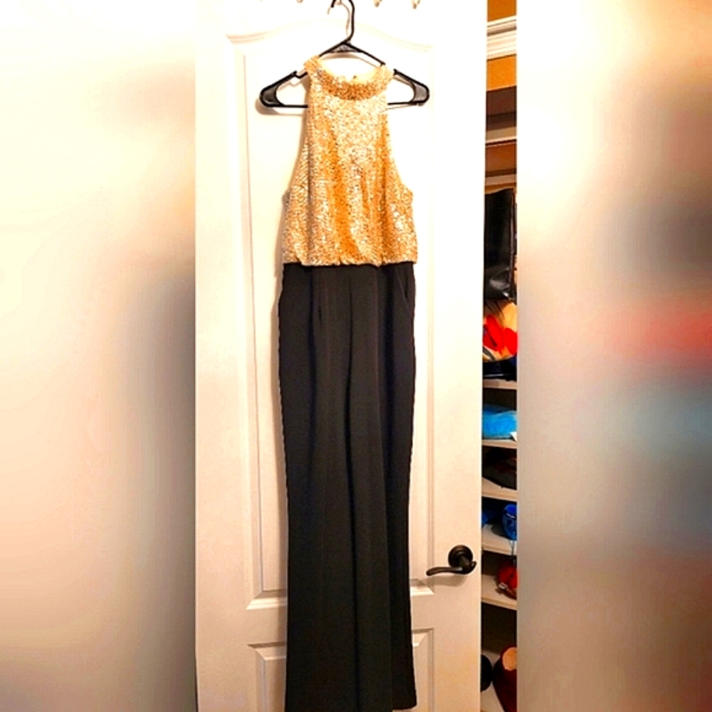 beatifull Adriana Papell jumpsuit